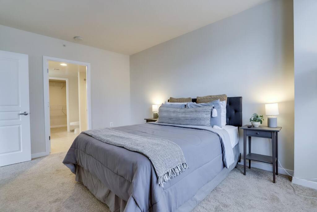 Fantastic 2 Bedroom Condo At Pentagon City Арлингтън Екстериор снимка