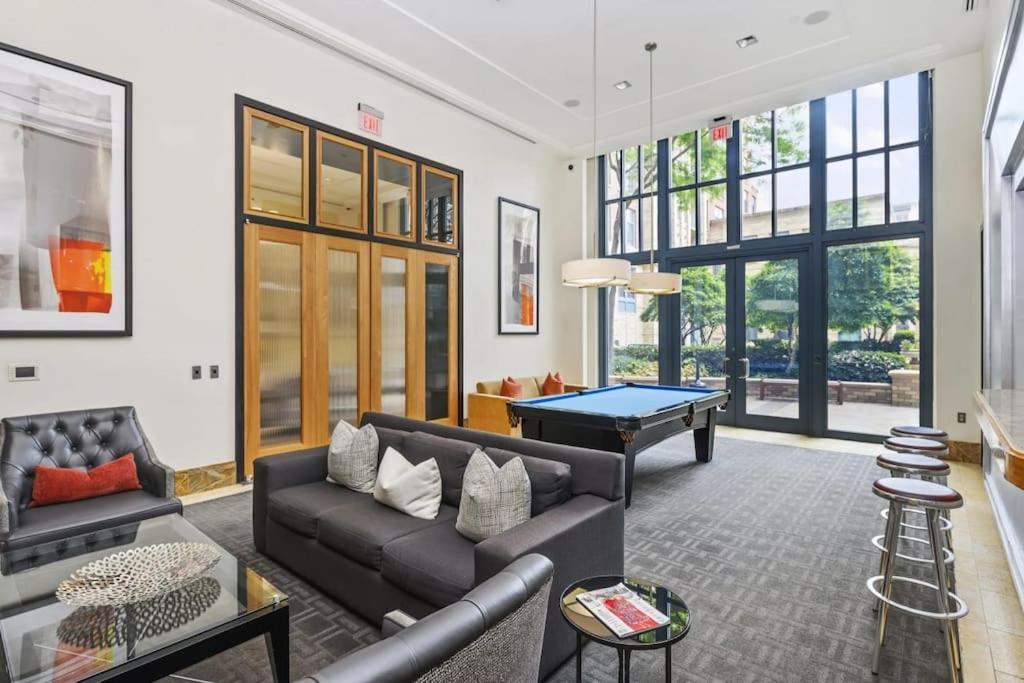 Fantastic 2 Bedroom Condo At Pentagon City Арлингтън Екстериор снимка