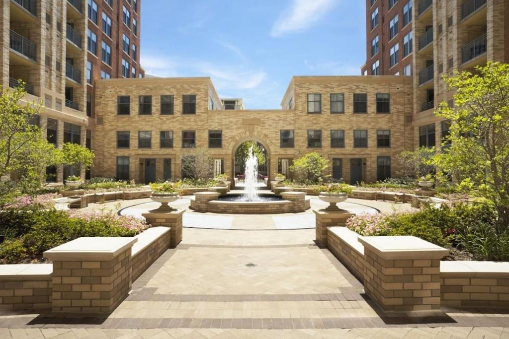 Fantastic 2 Bedroom Condo At Pentagon City Арлингтън Екстериор снимка